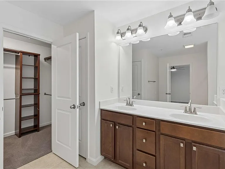 3377 Vintage Cir SE — Photo 22