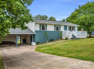 239 Woodside Dr, Forest City, NC 28043