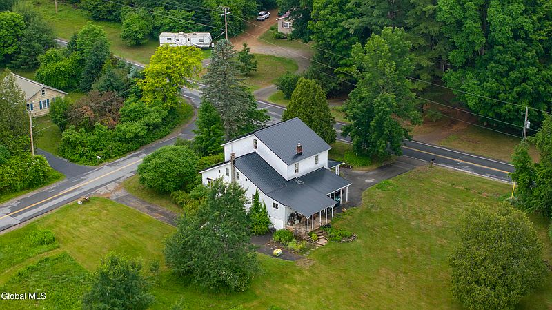 3rd image of 653 Coy Road