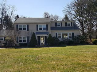 151 Thackeray Dr, Basking Ridge, NJ 07920