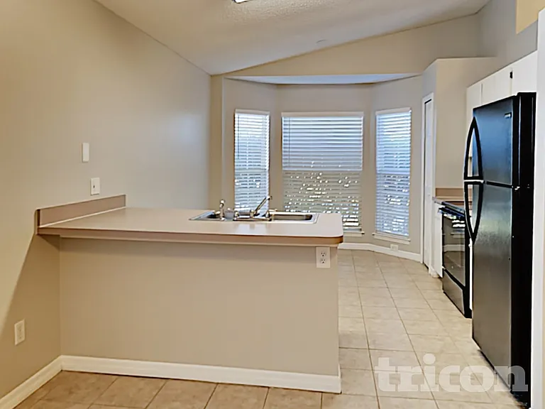 8514 Blackberry Ave — Photo 6