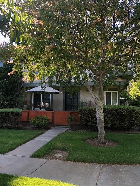 2nd image of 697 Balfour Dr