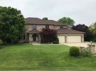 5324 Old Farm Rd, Racine, WI 53402