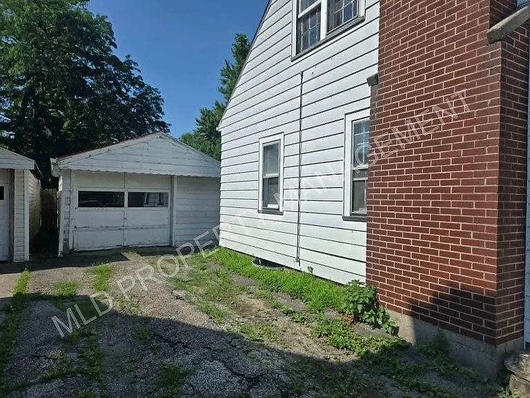 2821 Congress Ave — Photo 13