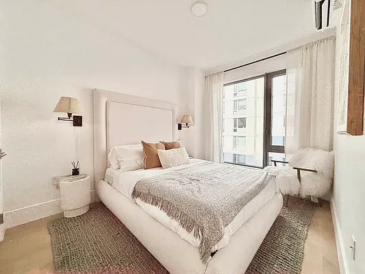 Rented by Watermark Capital Management LLC | media 23