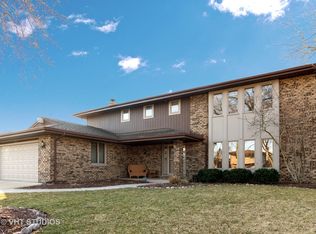 216 Woburn Ln, Schaumburg, IL 60173