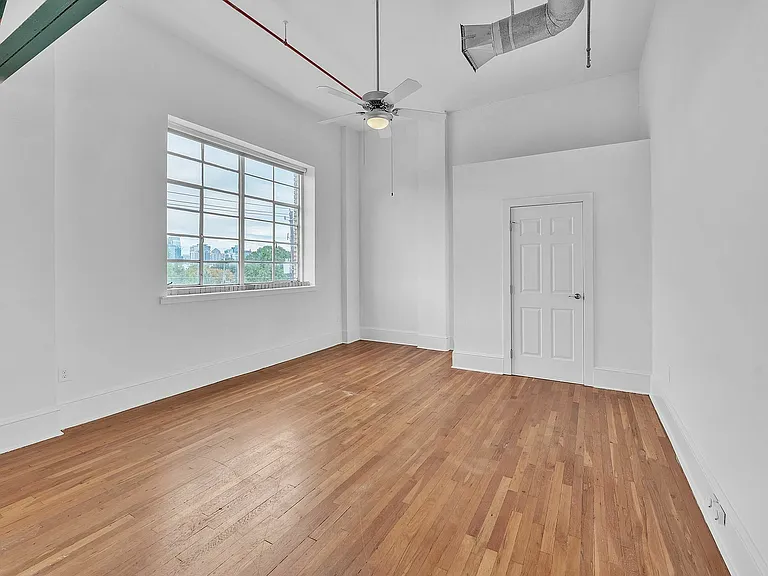 Hotel Roxy Lofts — Photo 17