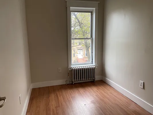 Rented by Platt New York | media 16