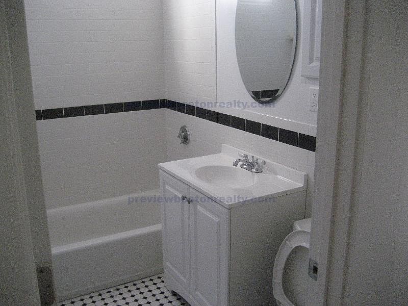 2nd image of 11 Wadsworth St #T2