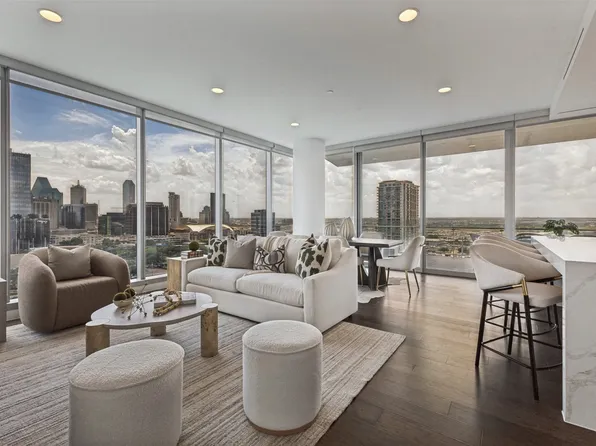 3130 N Harwood St APT 1401, Dallas, TX 75201