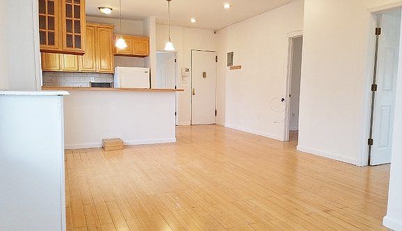 1st image of 2105 33rd St APT 5A