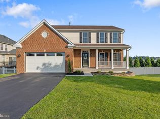 429 El Vista Dr, Hanover, PA 17331