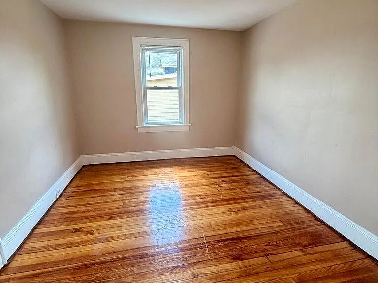 216 Vine St — Photo 9