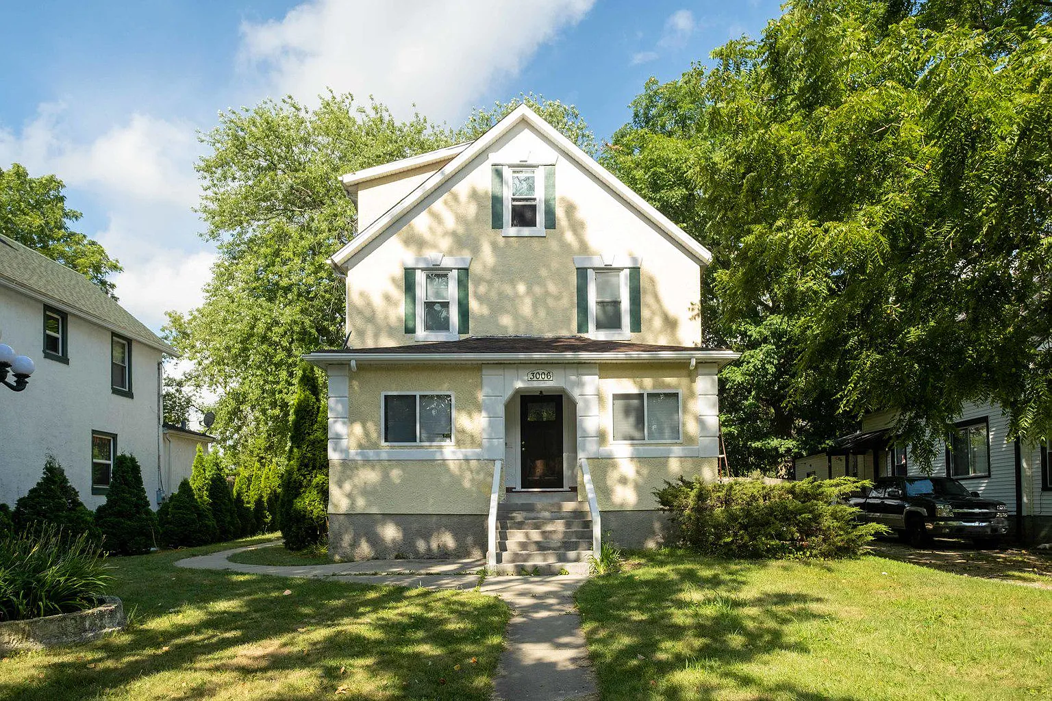 3006 Elim Ave photo 1
