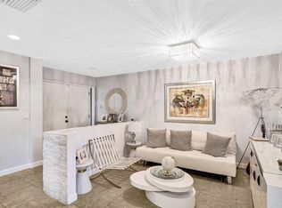 702 Saint Albans Dr, Boca Raton, FL 33486