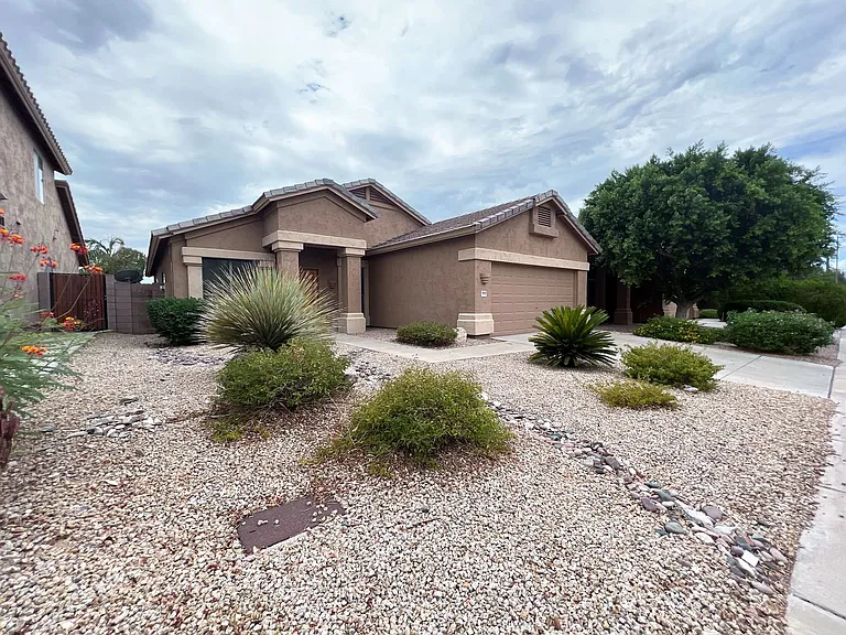 9689 E Friess Dr — Photo 1