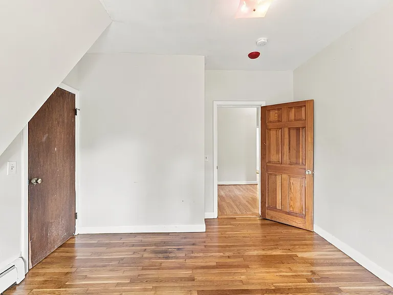 85 Parade St #3 — Photo 10