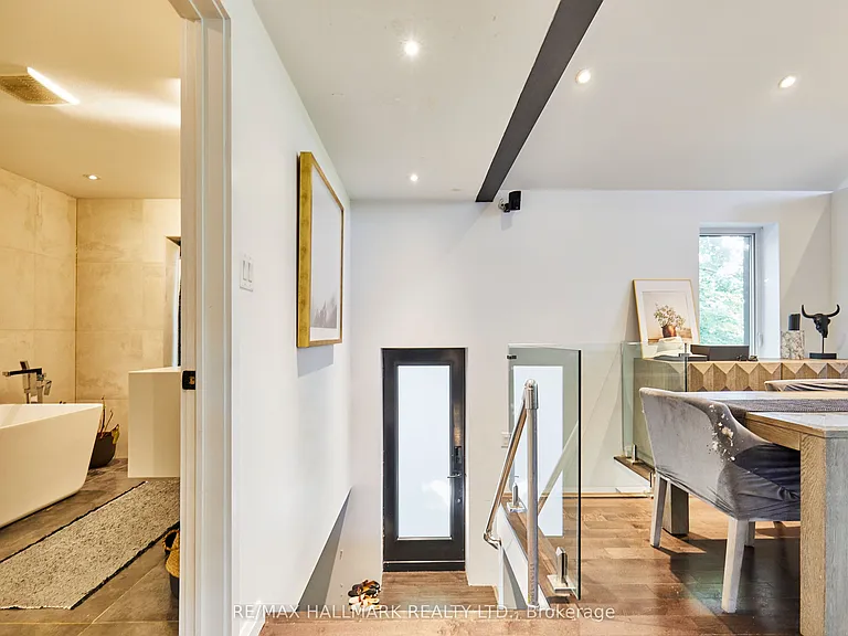 72 Sunnypoint Cres — Photo 5