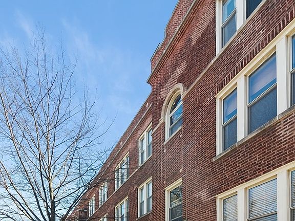 2nd image of 2007 W Warner Ave #3