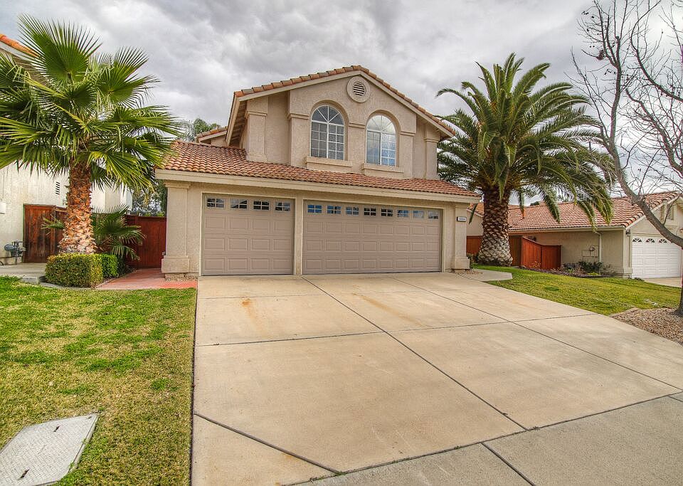 1st image of 41024 Montelena Cir