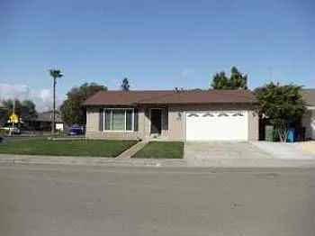 3806 Eastwood Cir photo 1