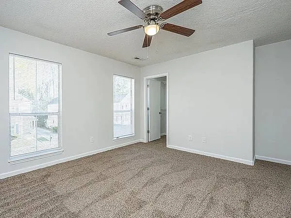 137 Saint Phillips Row — Photo 8