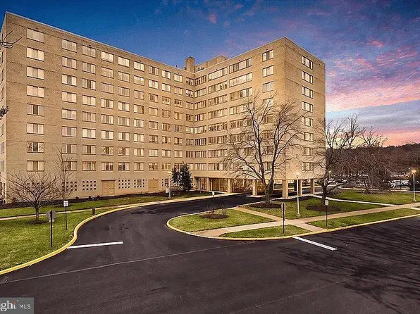 6641 Wakefield Dr APT 217, Alexandria, VA 22307
