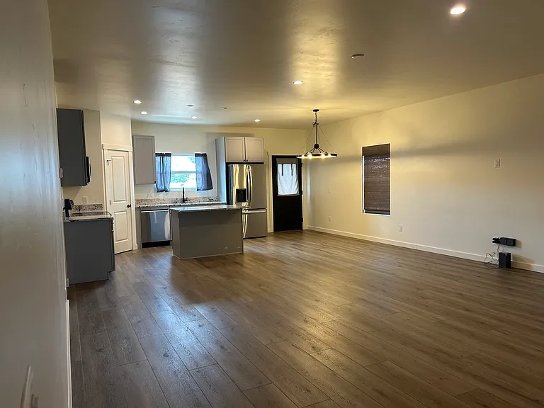 422 Jarrett Ave — Photo 27