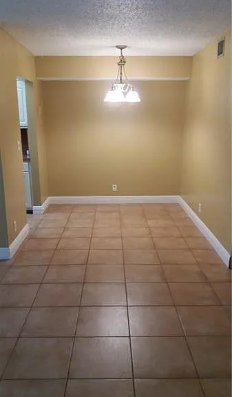 2947 Riverside Dr #129 — Photo 4