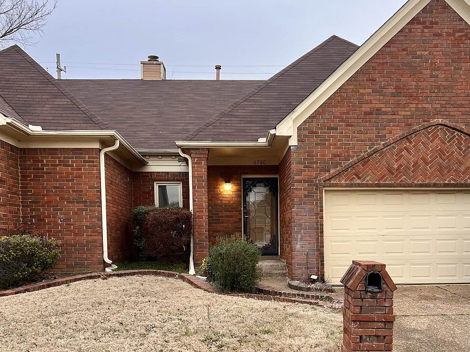 2nd image of 6780 Devenshire Ln