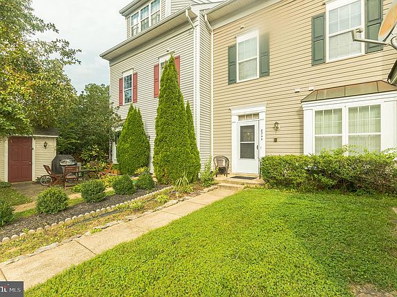 3rd image of 8744 Bright Meadow Ct