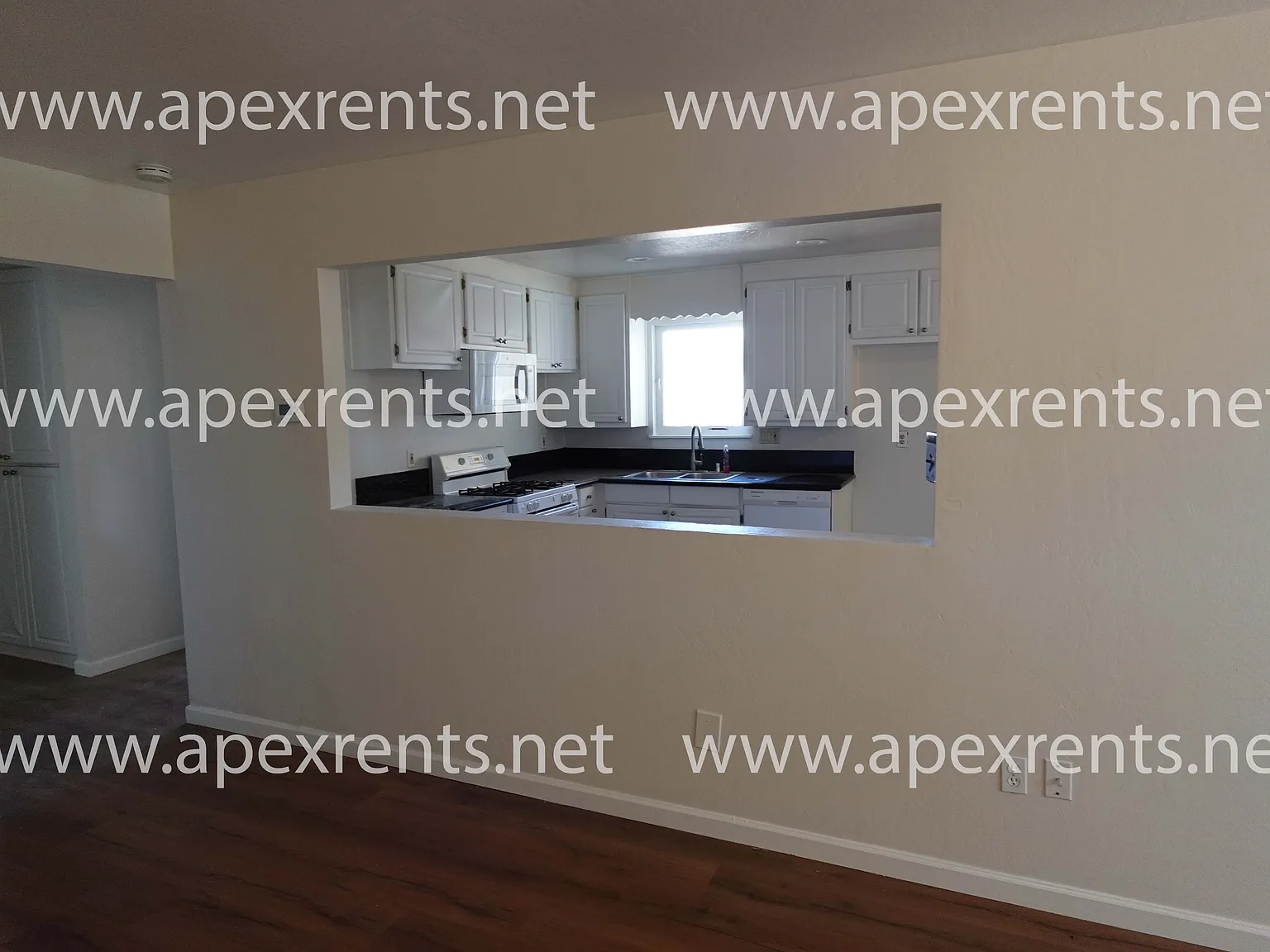 5315 Valparaiso Cir - 1 — Photo 2