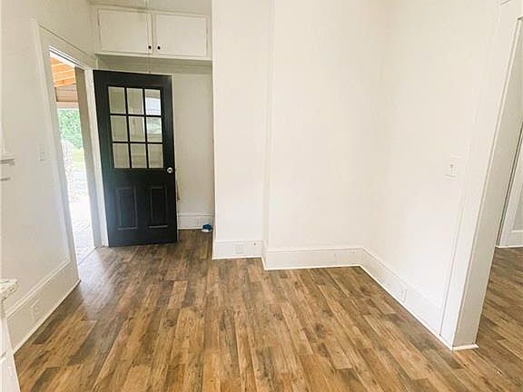 4th image of 315 Jones St