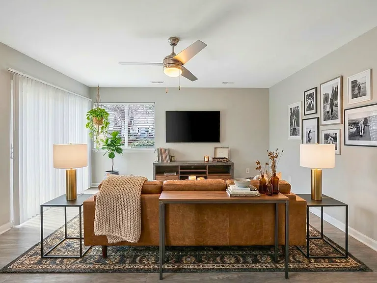 Crescent Oaks — Photo 15