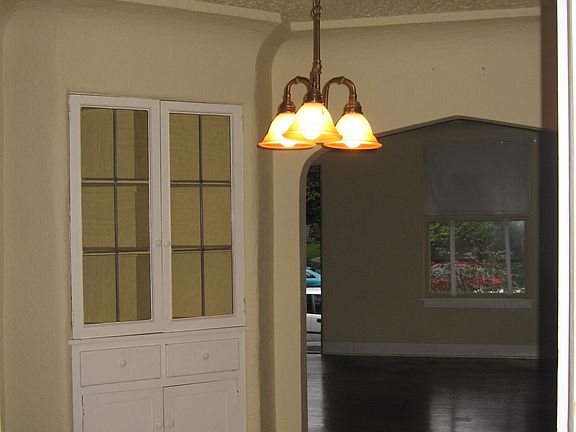 2nd image of 5642 Brooklyn Ave NE #House