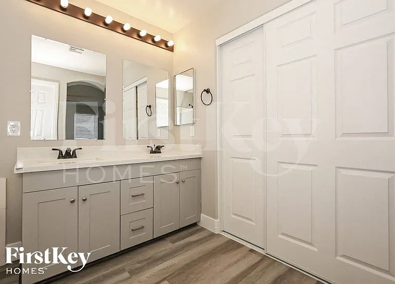 817 Fort Mandan Ct — Photo 11