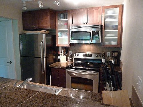 4th image of 300 N 130th St Unit 8303