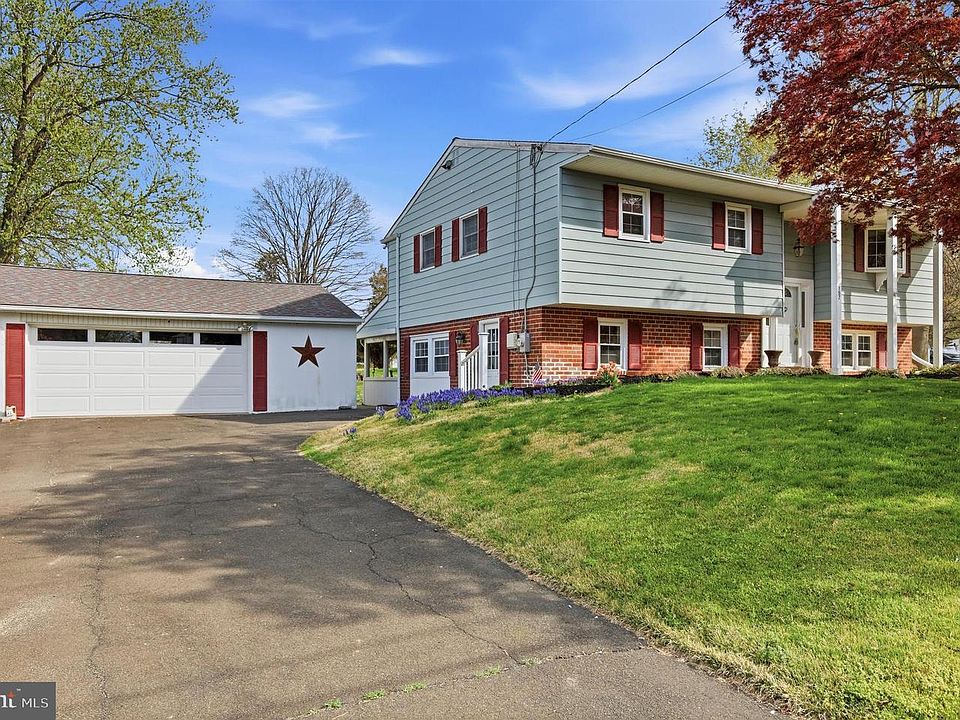 1st image of 157 Bluejay Rd