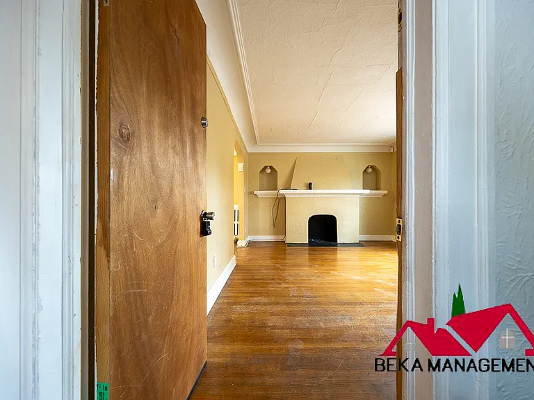 17158 Greenlawn St — Photo 4