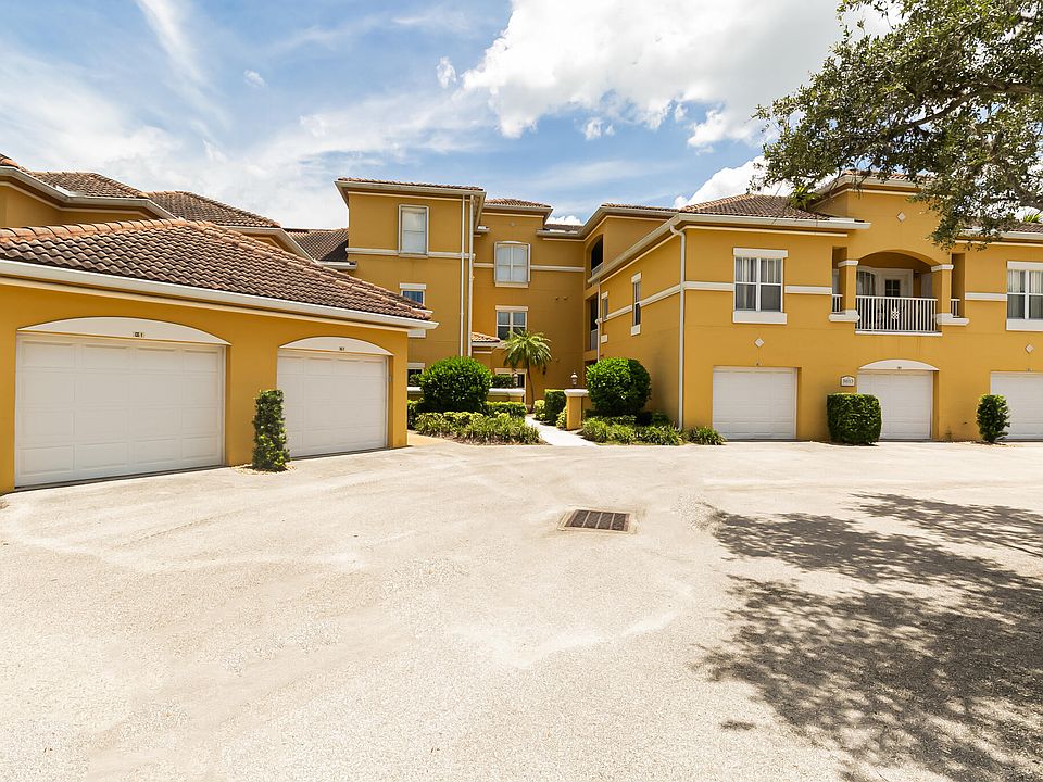 1st image of 5015 Fairways Circle #305
