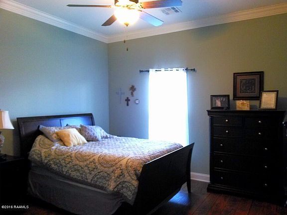5th image of 297 Pioneer Ln