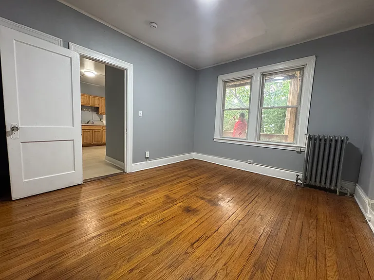 14 Standish St #2W — Photo 2