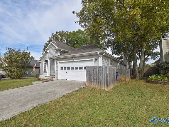 4th image of 2542 Bonnie Oaks Dr SW