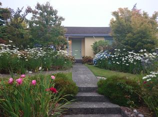 3821 29th Ave W, Seattle, WA 98199