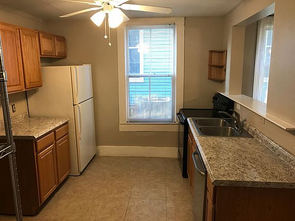 5th image of 719 Deery St