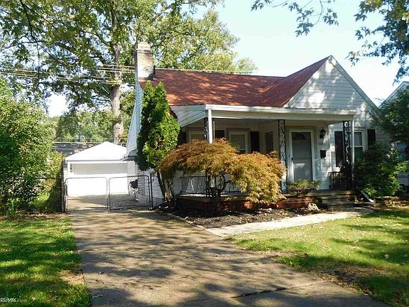 2nd image of 20517 Gaukler St