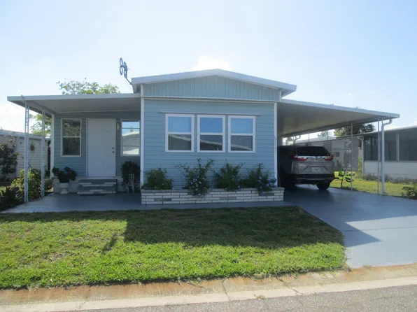 6317 Maui Dr, Bradenton, FL 34207