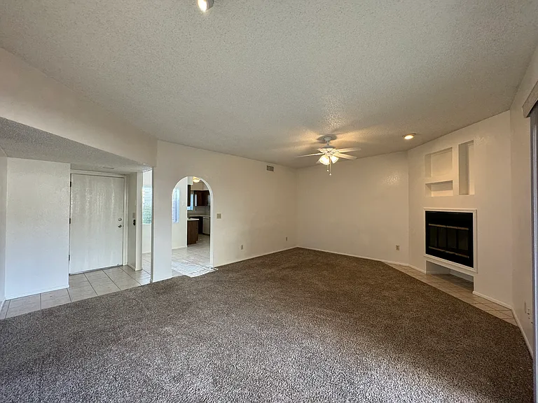 8144 E Rivenoak Dr — Photo 14