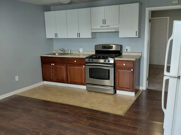 58 Intervale Rd APT 12, Fitchburg, MA 01420