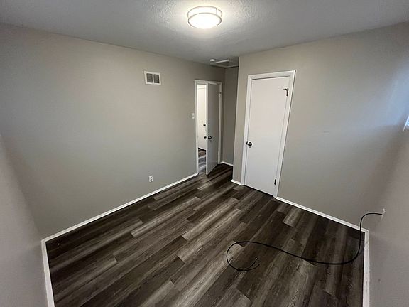 5th image of 3922 Cranberry Ln